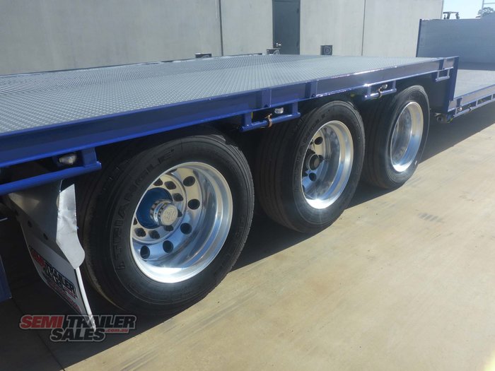 2016 Krueger 22 Pallet Double Dropdeck Road Train Lead