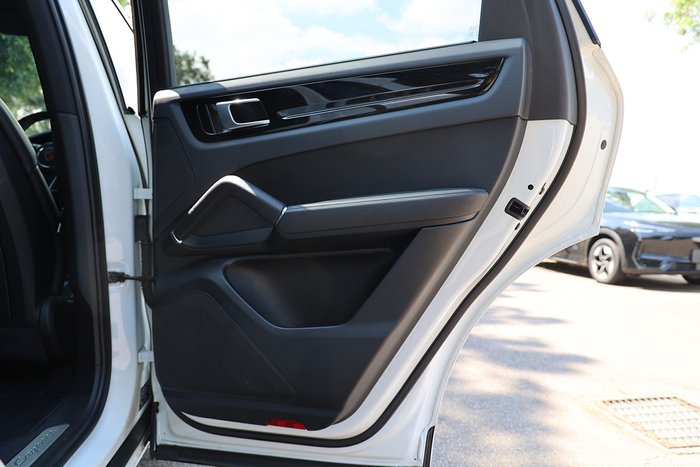 2019 Porsche Cayenne E-Hybrid