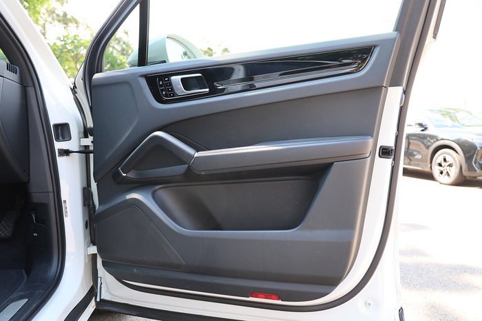 2019 Porsche Cayenne E-Hybrid