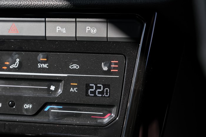 2025 Volkswagen T-Roc 140TSI R-Line