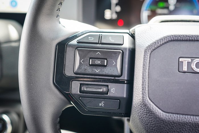 2025 Toyota PRADO GXL