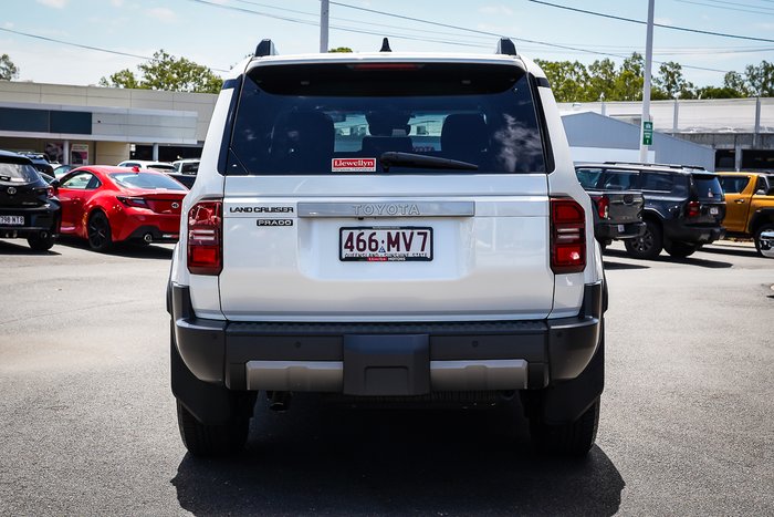 2025 Toyota PRADO GXL