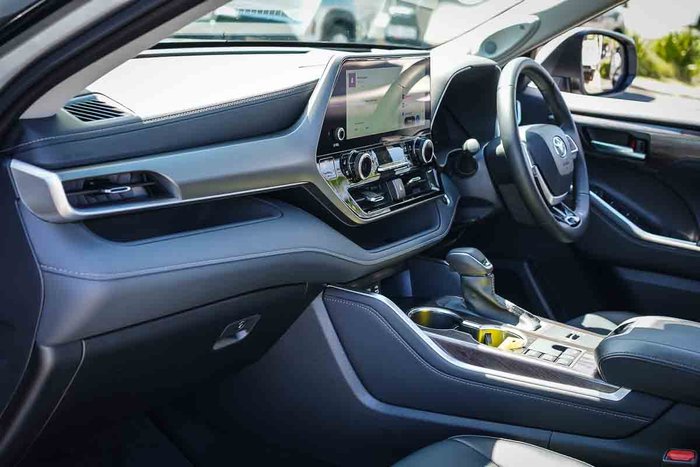 2024 Toyota Kluger Hybrid AWD GRANDE