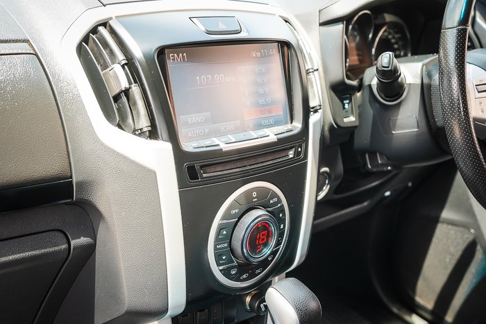 2020 ISUZU MU-X LS-T (4x4)