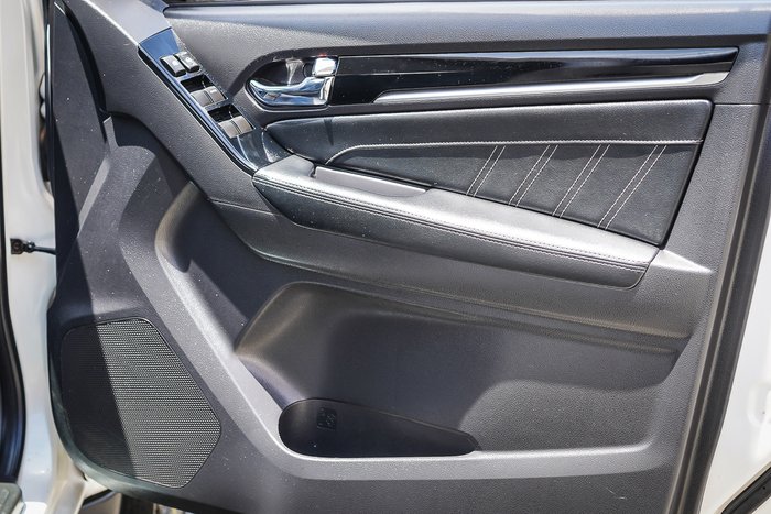 2020 ISUZU MU-X LS-T (4x4)