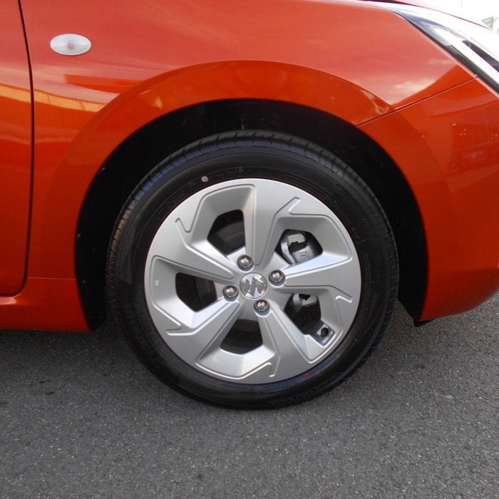 2025 Suzuki Swift Hybrid Plus