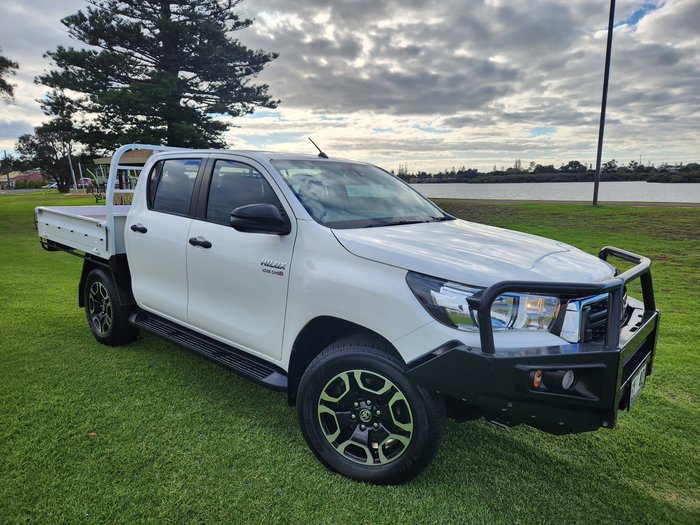 2019 Toyota Hilux SR