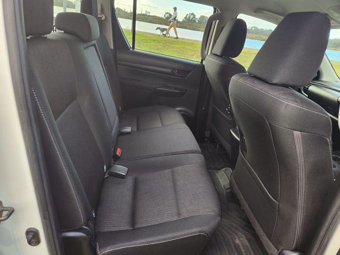 2019 Toyota Hilux SR