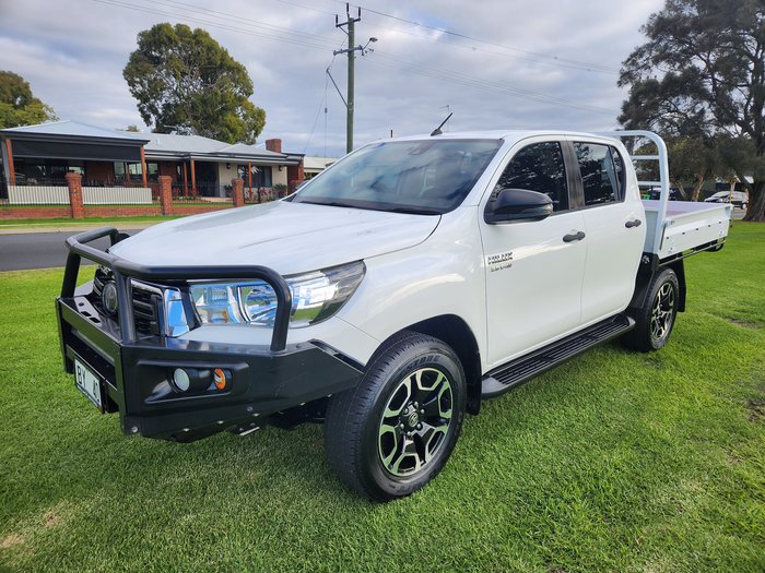 2019 Toyota Hilux SR