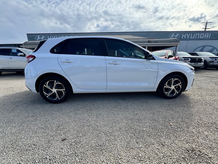 2023 HYUNDAI i30