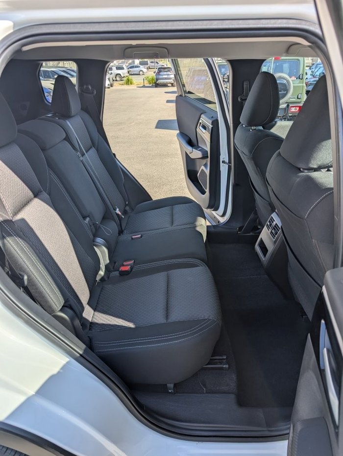 2023 MITSUBISHI OUTLANDER ES