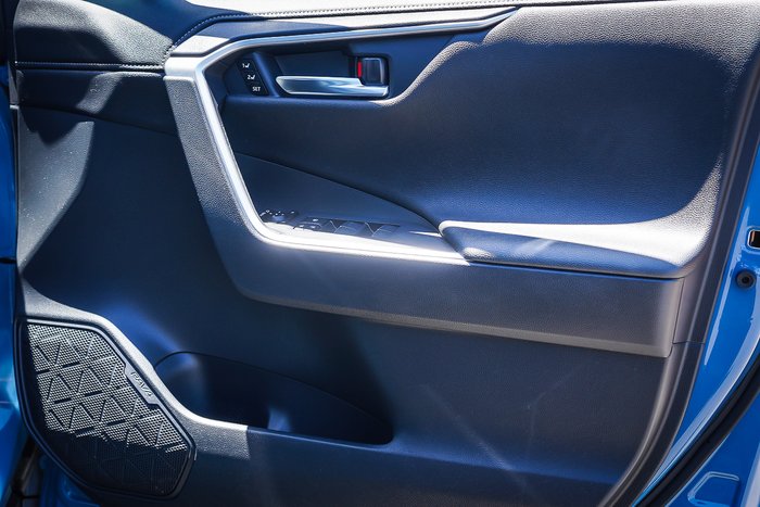 2022 Toyota RAV 4 Hybrid Cruiser-AWD