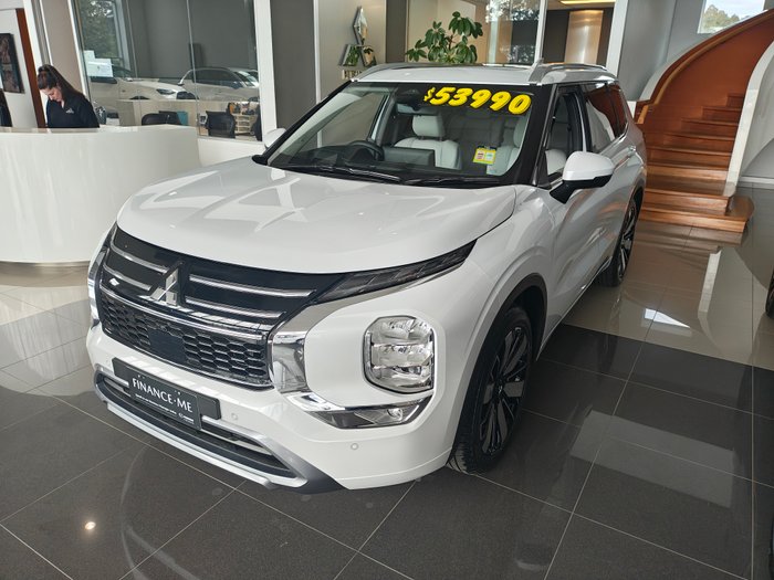 2025 MITSUBISHI Outlander