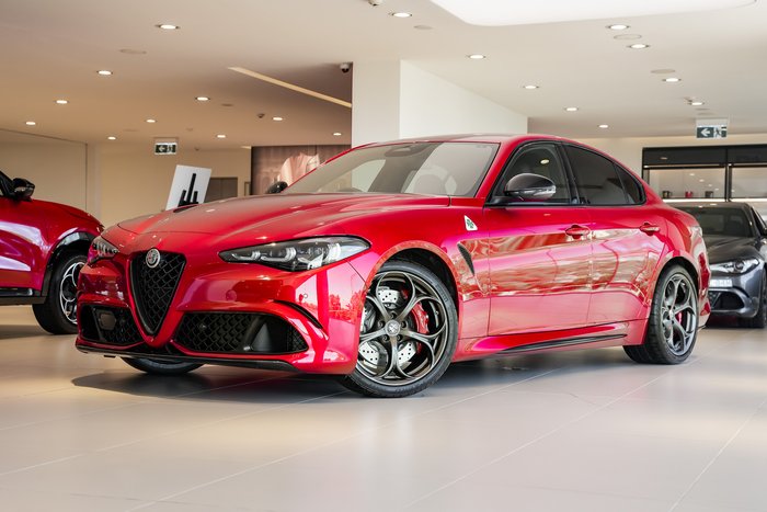 2025 Alfa Romeo Giulia Quadrifoglio