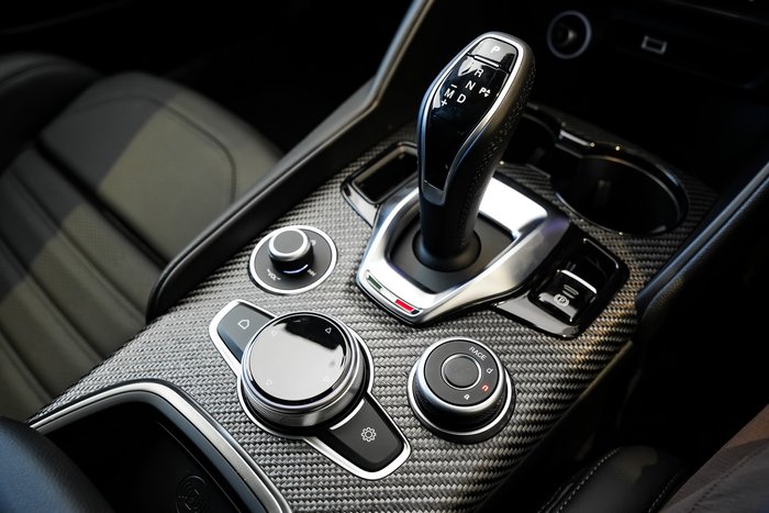 2025 Alfa Romeo Giulia Quadrifoglio