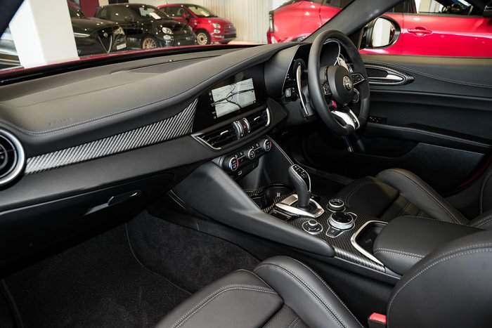 2025 Alfa Romeo Giulia Quadrifoglio