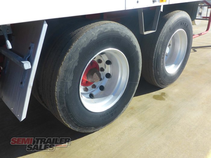 2003 FTE 14 Pallet Refrigerated Pantech