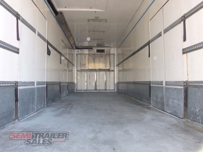 2003 FTE 14 Pallet Refrigerated Pantech