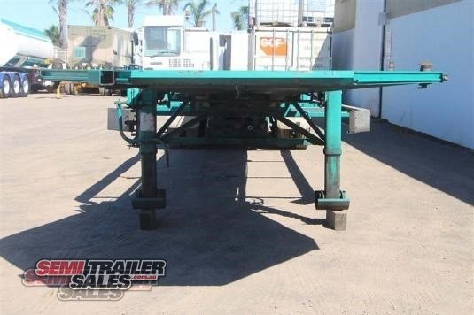 2004 Barker Semi 53FT Bogie Axle Skel