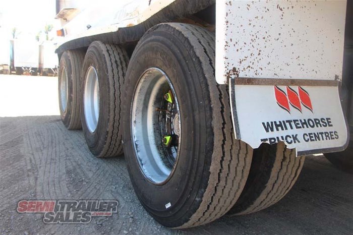 2005 Vawdrey Semi Compactor Trailer