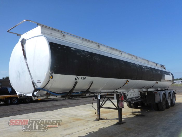 1977 Hockney 36,000L Tanker