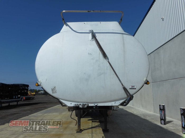 1977 Hockney 36,000L Tanker