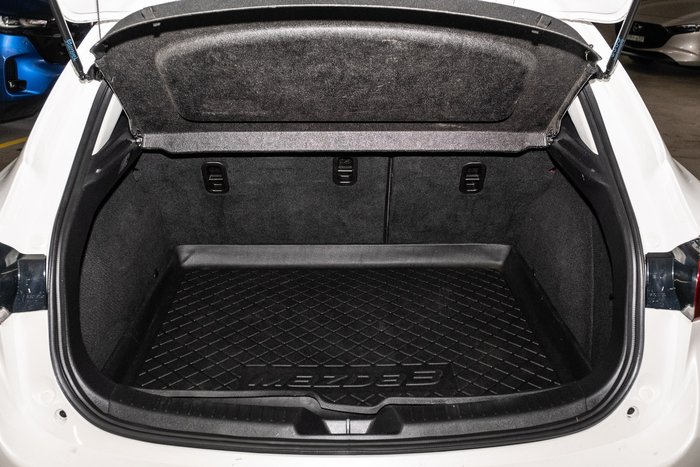 2017 Mazda 3 Maxx