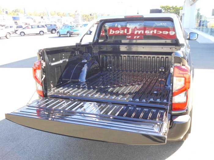2025 Nissan Navara ST