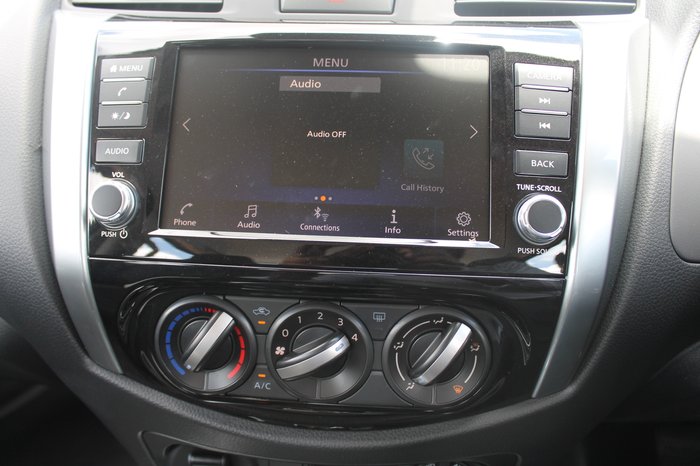 2024 Nissan Navara SL