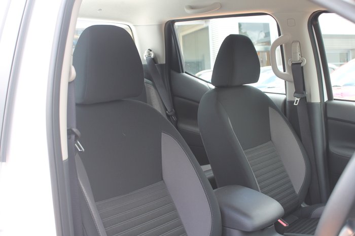 2024 Nissan Navara SL