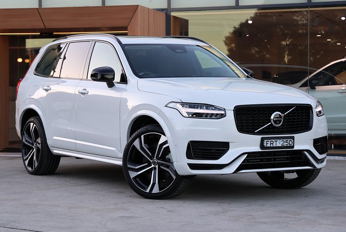 2024 Volvo XC90 Ultra T8 Plug-In Hybrid