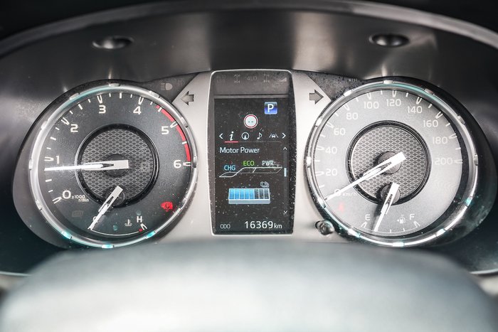 2024 Toyota HILUX SR5