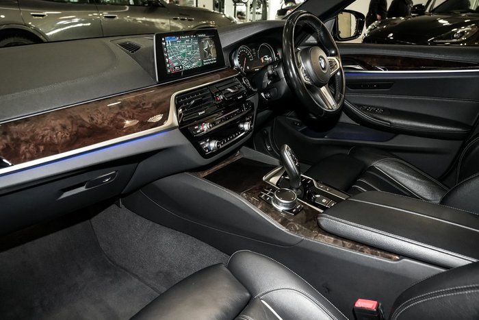2017 BMW 5 Series 530i M Sport