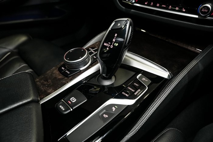 2017 BMW 5 Series 530i M Sport