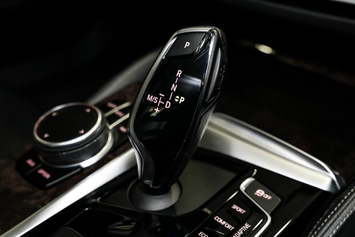 2017 BMW 5 Series 530i M Sport