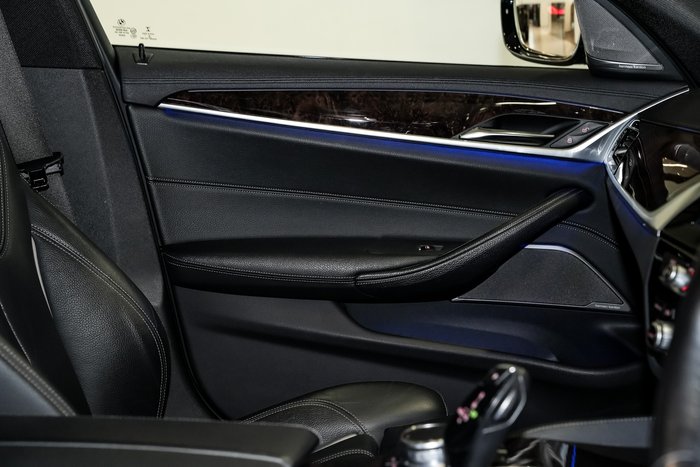 2017 BMW 5 Series 530i M Sport