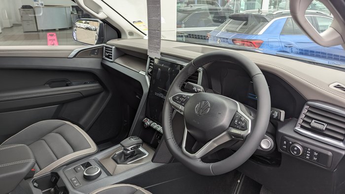 2024 VOLKSWAGEN AMAROK STYLE