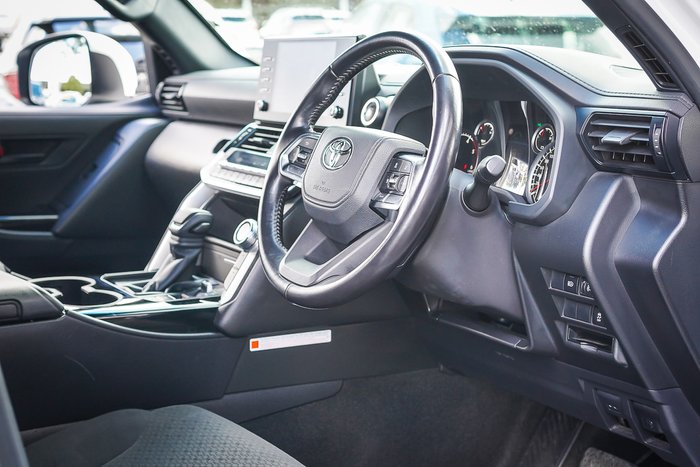 2024 Toyota LANDCRUISER GXL