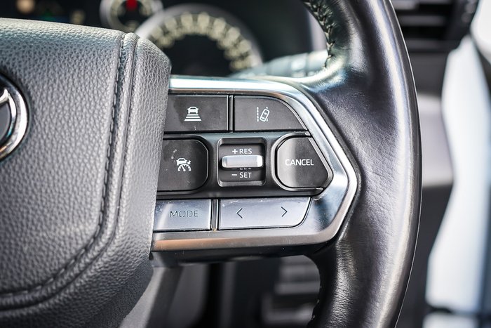 2024 Toyota LANDCRUISER GXL