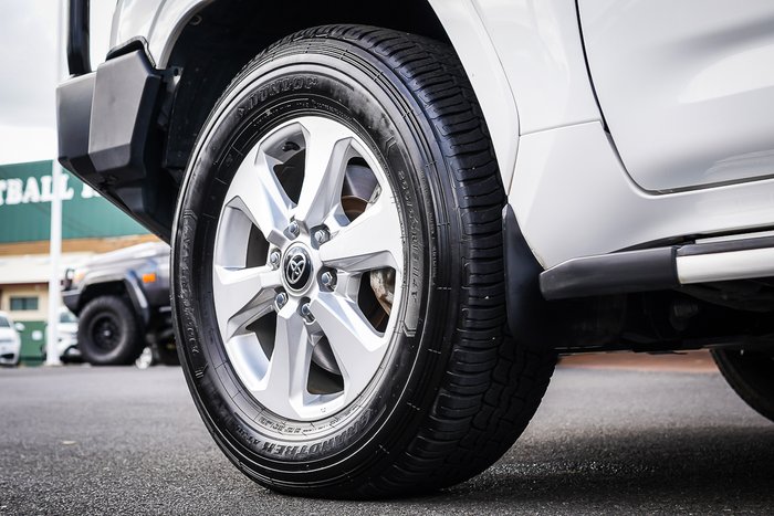 2024 Toyota LANDCRUISER GXL