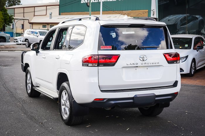 2024 Toyota LANDCRUISER GXL