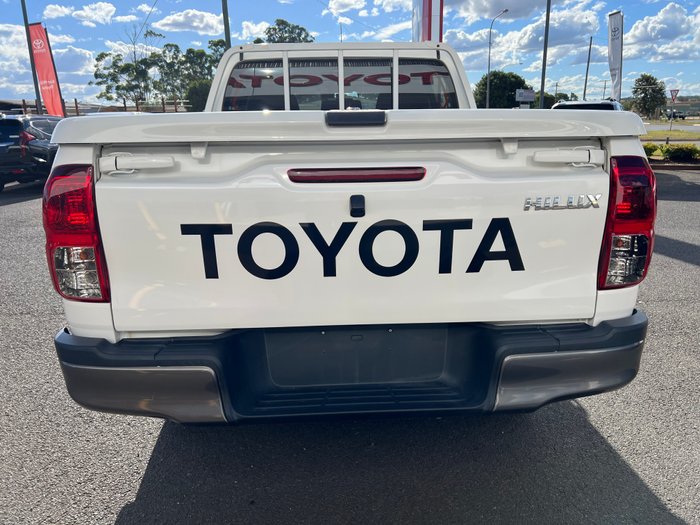 2020 Toyota Hilux 4x4 Hilux 4x4 SR 2.8L T Diesel Automatic Double Cab 2L71000 001