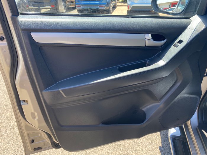 2015 ISUZU D-MAX LS-U HI-RIDE (4x4)