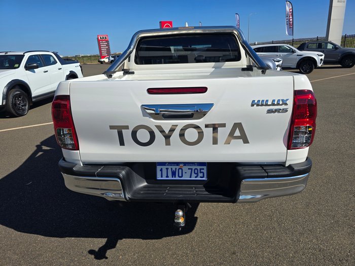 2021 Toyota Hilux SR5 White