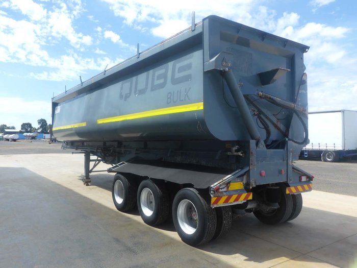 2018 Howard Porter Tri Axle Side Tipper