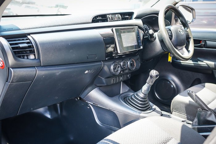 2016 Toyota HILUX Workmate