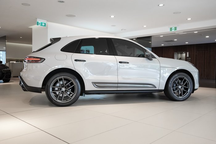 2024 Porsche Macan T