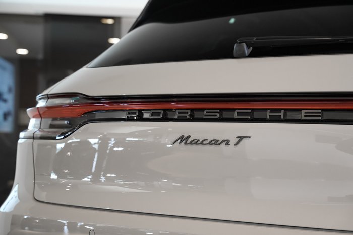 2024 Porsche Macan T