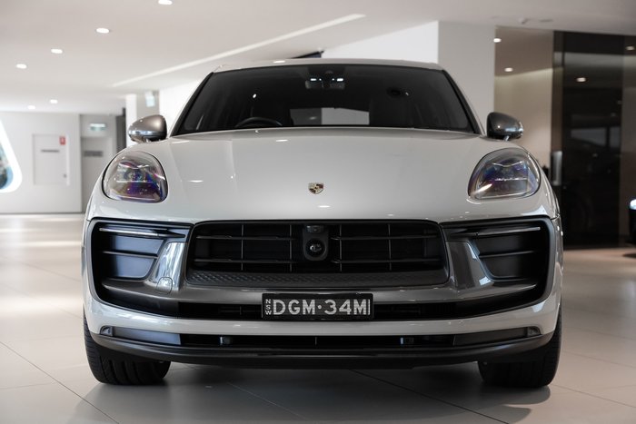 2024 Porsche Macan T
