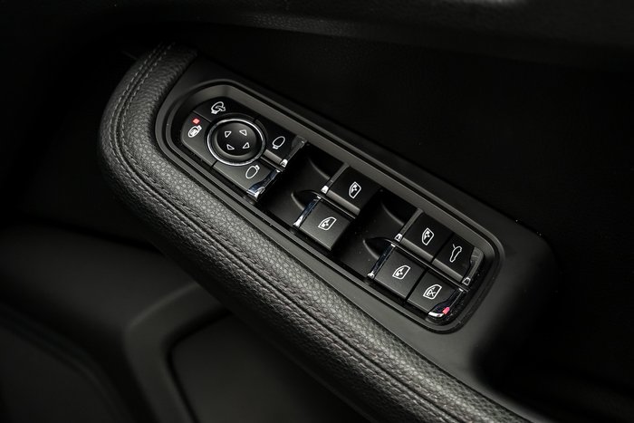 2019 Porsche Macan 95B MY19 AWD BLACK
